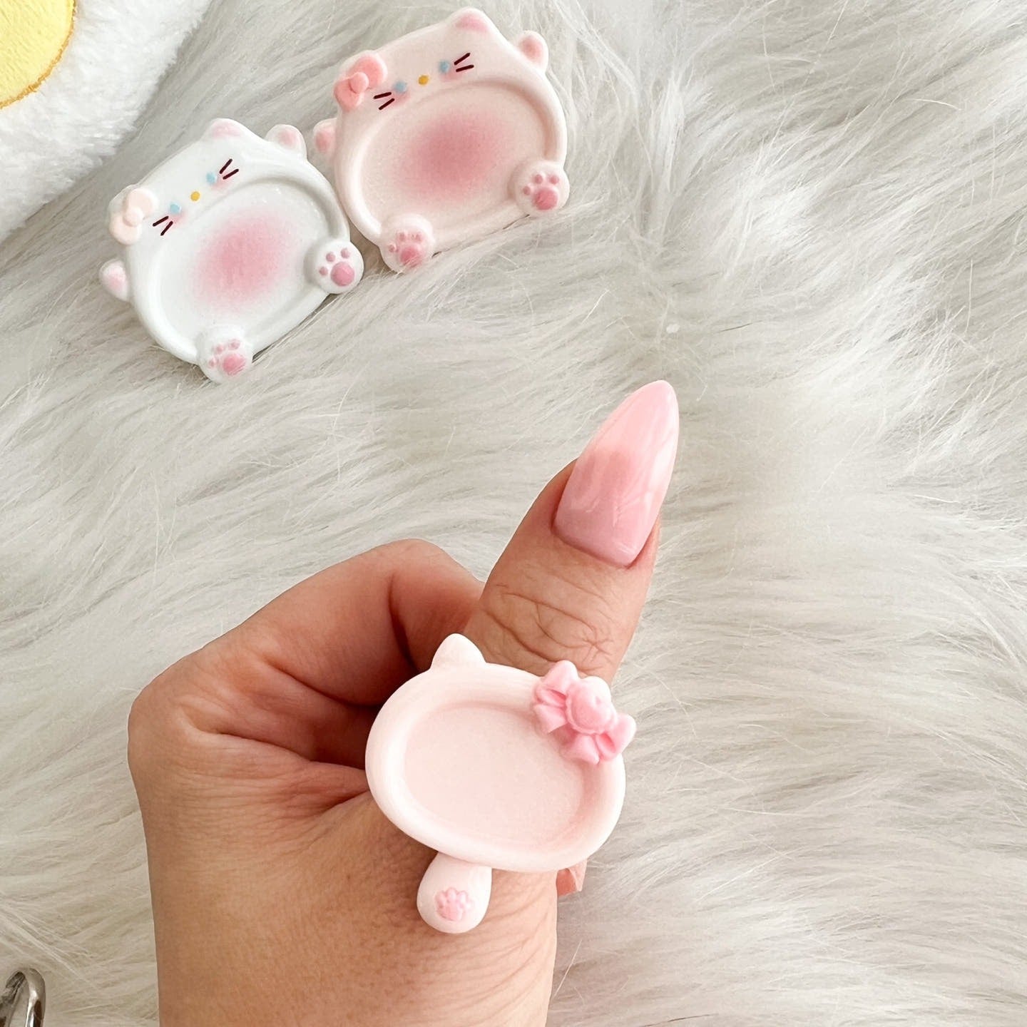 Chubby Kitty Nail Palette Ring