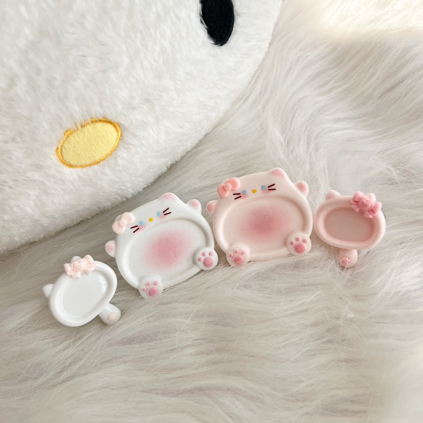 Chubby Kitty Nail Palette Ring