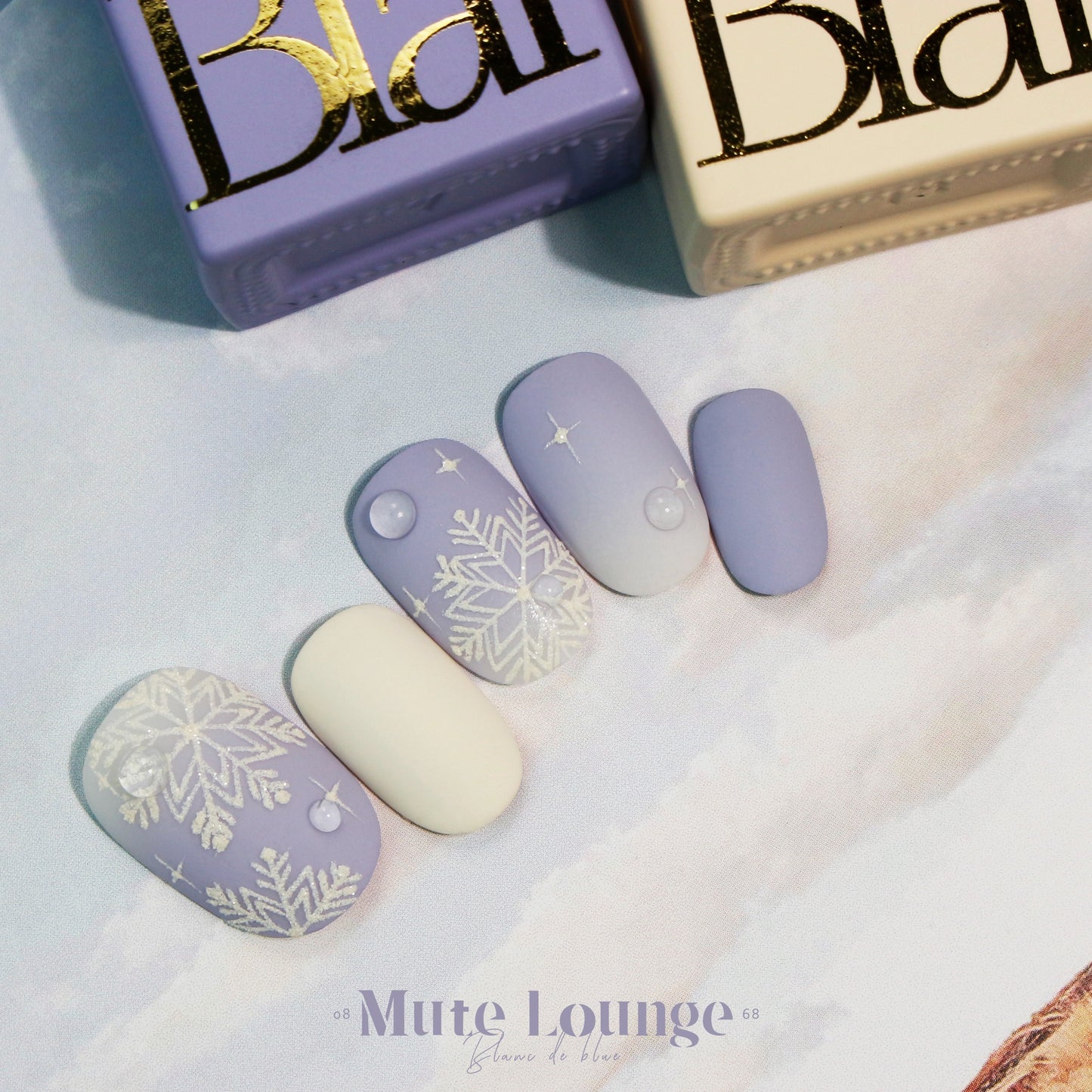 Mute Lounge Collection