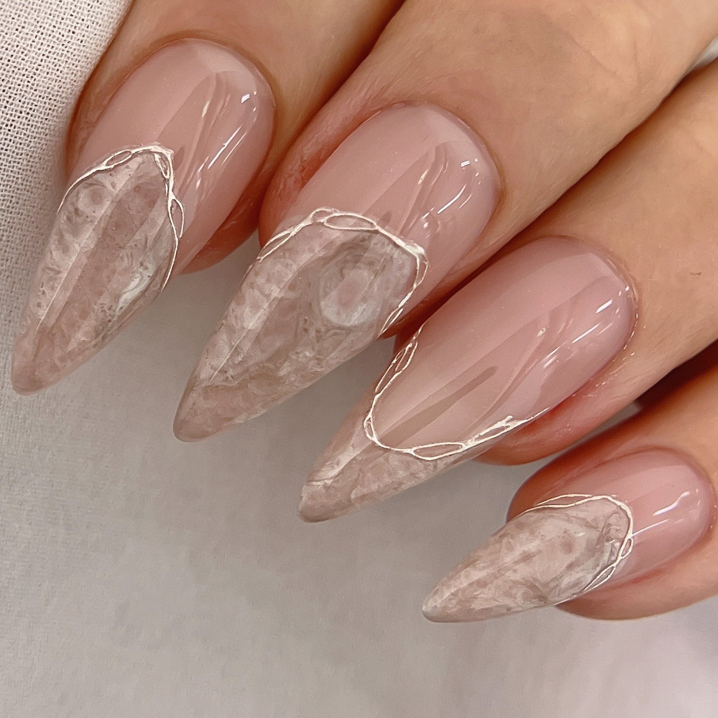 Doi moon gel