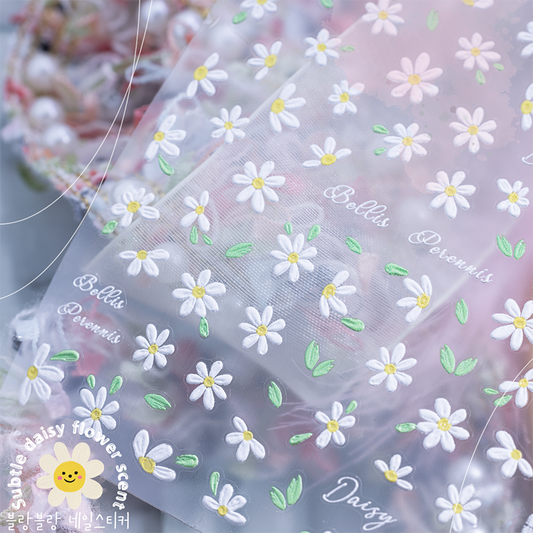 Subtle daisy flower scent