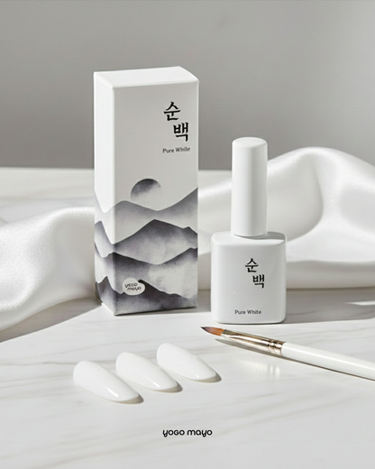 Pure White / Pure Black