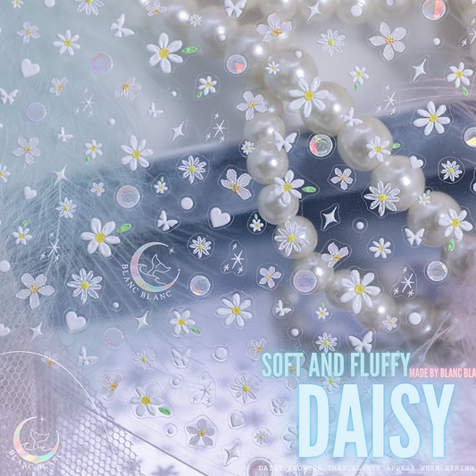SOFT AND FLUFFY DAISY