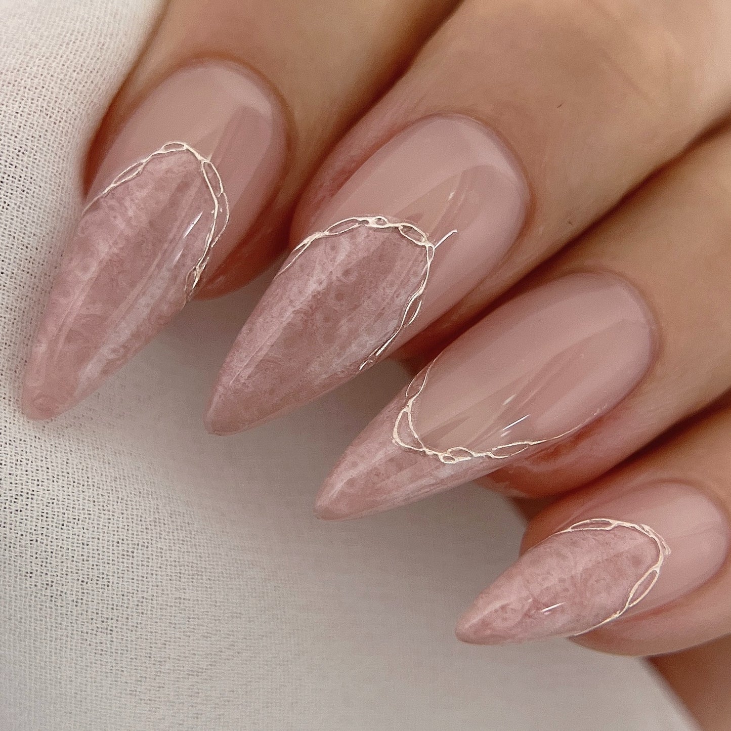 Doi moon gel